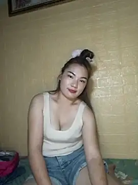 Snapshot of AYW-29 chatting on 03-14-26, 02:44 AYW-29 online show from 03-14-26, 02:44