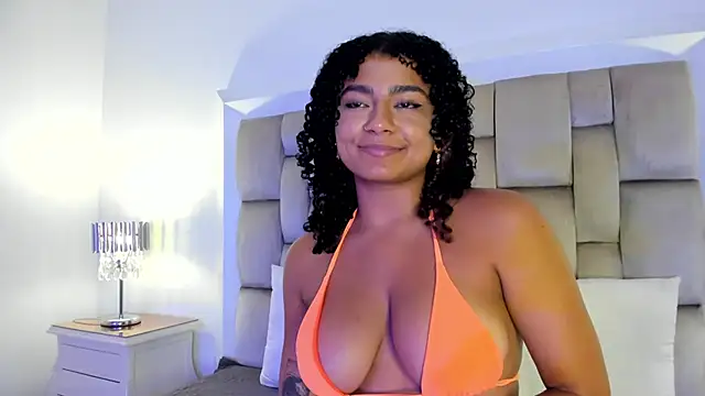 Snapshot of sweets_one chatting on 05-27-26, 03:25 sweets one online show from 05-27-26, 03:25