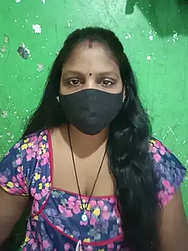 Snapshot of Parul-009 chatting on 06-20-26, 04:48 Parul-009 online show from 06-20-26, 04:48