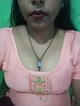 Snapshot of Parul-009 chatting on 06-25-26, 06:07 Parul-009 online show from 06-25-26, 06:07