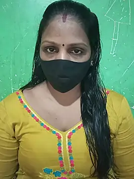 Snapshot of Parul-009 chatting on 07-07-26, 05:43 Parul-009 online show from 07-07-26, 05:43