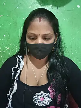Snapshot of Parul-009 chatting on 07-19-26, 05:33 Parul-009 online show from 07-19-26, 05:33