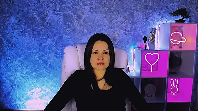 Snapshot of karolina_robinson chatting on 03-04-26, 12:00 karolina robinson online show from 03-04-26, 12:00