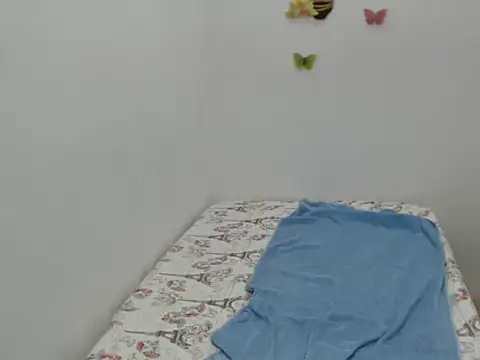 Snapshot of Lisa_fun1 chatting on 02-03-26, 02:33 Lisa fun1 online show from 02-03-26, 02:33