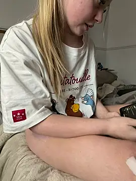 Snapshot of Paige_love chatting on 02-13-26, 12:56 Paige love online show from 02-13-26, 12:56