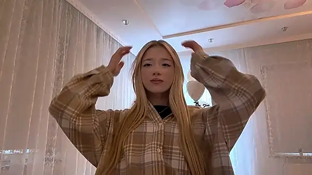 IvyArmbrister online show from 02-11-26, 03:06