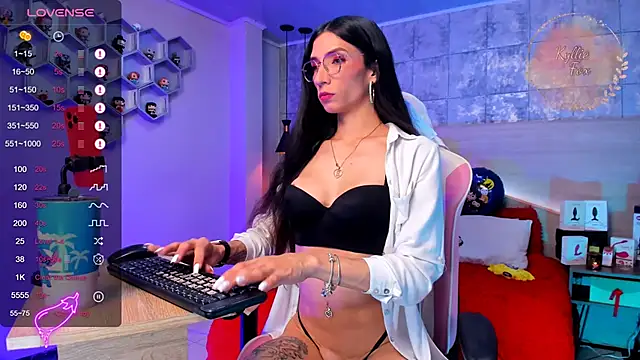 kylliefox  online show from 01-24-25, 01:03