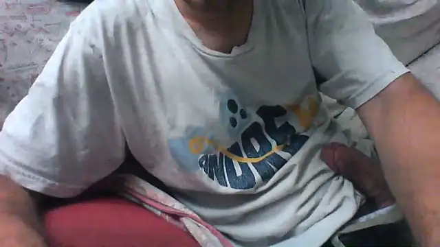 Snapshot of andre_italy chatting on 06-26-26, 09:30 andre italy online show from 06-26-26, 09:30