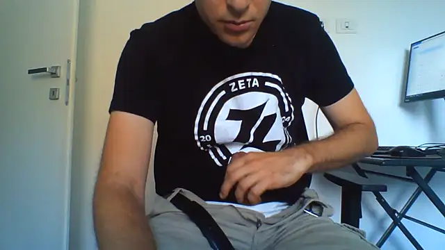 Snapshot of andre_italy chatting on 07-20-26, 08:50 andre italy online show from 07-20-26, 08:50