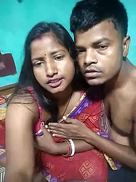 Snapshot of Your_deshibhabi25years chatting on 04-28-26, 02:27 Your deshibhabi25years online show from 04-28-26, 02:27