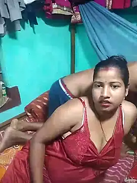Snapshot of Your_deshibhabi25years chatting on 05-16-26, 09:57 Your deshibhabi25years online show from 05-16-26, 09:57