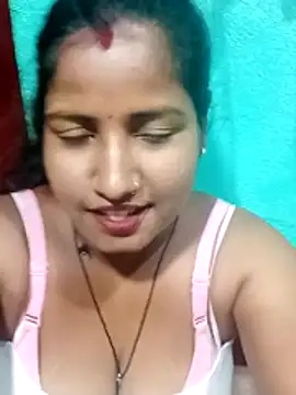 Snapshot of Your_deshibhabi25years chatting on 05-18-26, 04:46 Your deshibhabi25years online show from 05-18-26, 04:46