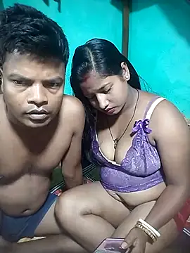 Snapshot of Your_deshibhabi25years chatting on 06-06-26, 10:47 Your deshibhabi25years online show from 06-06-26, 10:47