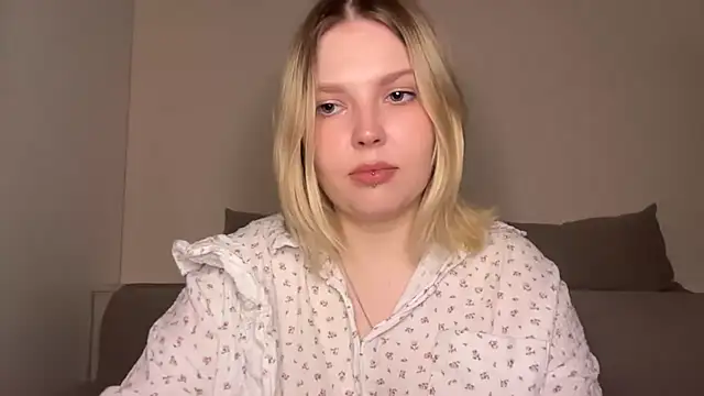 Ophelia Ritz online show from 03-31-26, 09:59