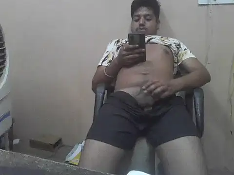 Snapshot of chocolatesboy143 chatting on 05-05-26, 04:15 chocolatesboy143 online show from 05-05-26, 04:15
