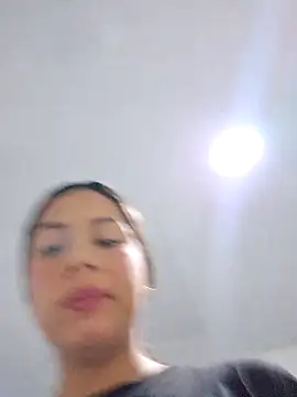 Snapshot of Cris18sexy chatting on 02-18-26, 11:01 Cris18sexy online show from 02-18-26, 11:01