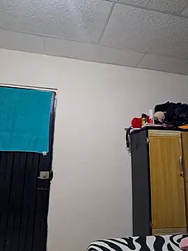 Snapshot of Cris18sexy chatting on 03-06-26, 01:24 Cris18sexy online show from 03-06-26, 01:24