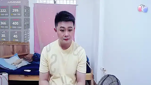 wwwhh777 online show from 04-07-26, 06:25