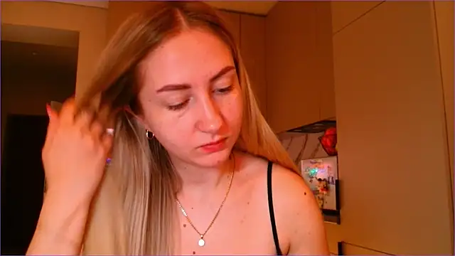 Snapshot of BluueSilk chatting on 02-16-26, 06:20 BluueSilk online show from 02-16-26, 06:20