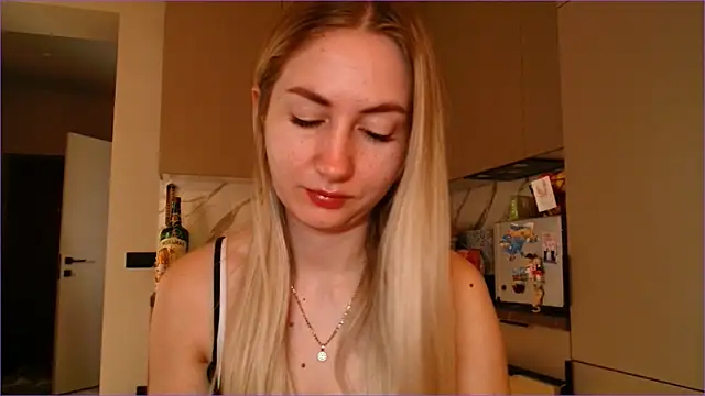 Snapshot of BluueSilk chatting on 02-28-26, 06:58 BluueSilk online show from 02-28-26, 06:58