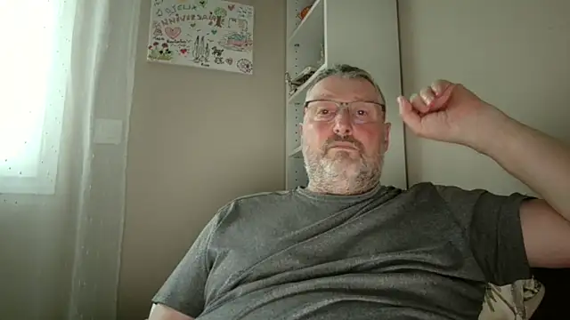 doudou310 online show from 03-07-26, 04:59