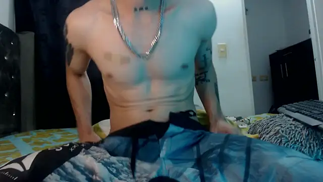 Snapshot of TylerBelfort chatting on 06-19-26, 12:59 TylerBelfort online show from 06-19-26, 12:59