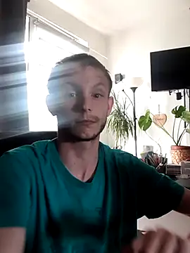 Snapshot of Jungspund25- chatting on 05-19-26, 10:10 Jungspund25- online show from 05-19-26, 10:10