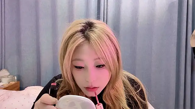 SM JIAJIA ZL online show from 06-27-26, 11:59