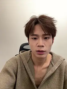 Snapshot of SM_004 chatting on 02-01-26, 09:19 SM 004 online show from 02-01-26, 09:19