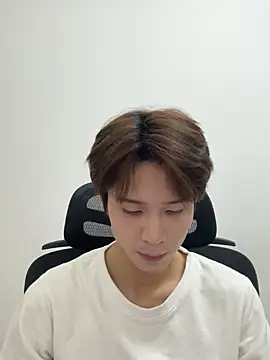 Snapshot of SM_004 chatting on 02-14-26, 01:30 SM 004 online show from 02-14-26, 01:30