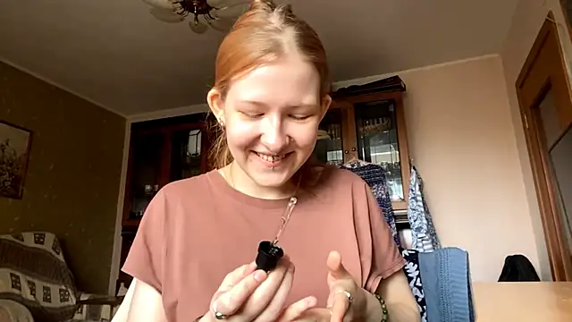 LaureenVielma online show from 04-20-26, 07:55