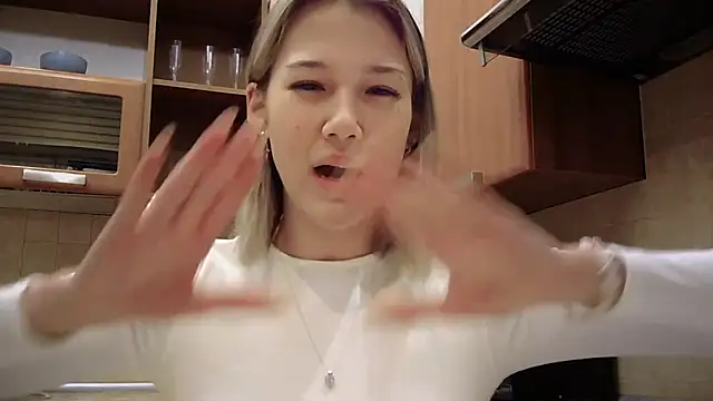 lilXdomiii online show from 04-18-26, 04:22