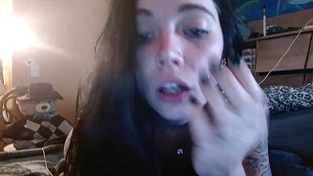 Snapshot of ahungkittykat chatting on 03-09-26, 02:43 ahungkittykat online show from 03-09-26, 02:43