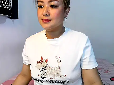 Snapshot of heart5 chatting on 03-01-26, 08:11 heart5 online show from 03-01-26, 08:11