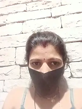 Snapshot of Divya-11431 chatting on 05-31-26, 05:20 Divya-11431 online show from 05-31-26, 05:20