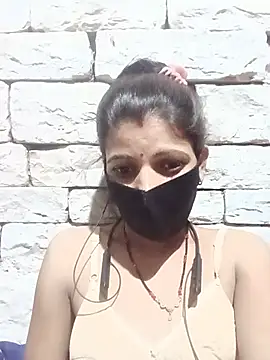Snapshot of Divya-11431 chatting on 06-26-26, 10:25 Divya-11431 online show from 06-26-26, 10:25