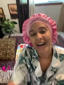 Snapshot of Jamalyce chatting on 05-13-26, 03:20 Jamalyce online show from 05-13-26, 03:20