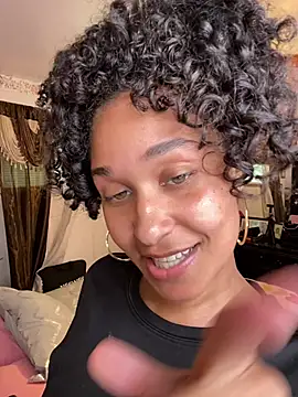 Snapshot of Jamalyce chatting on 06-07-26, 04:33 Jamalyce online show from 06-07-26, 04:33