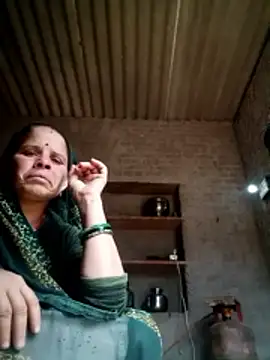 Snapshot of Lucky_couple-1 chatting on 02-19-26, 06:31 Lucky couple-1 online show from 02-19-26, 06:31