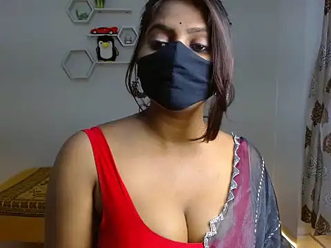 Snapshot of Hotginni4 chatting on 06-13-26, 05:11 Hotginni4 online show from 06-13-26, 05:11