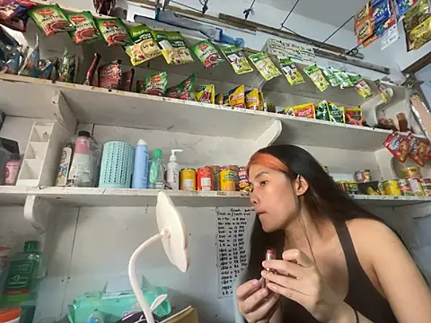 Snapshot of Sweetiebabe25 chatting on 02-19-26, 04:19 Sweetiebabe25 online show from 02-19-26, 04:19