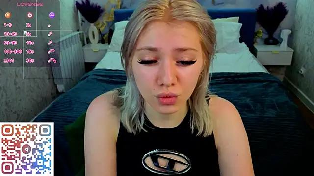 Snapshot of Kate_Krose chatting on 04-28-26, 08:19 Kate Krose online show from 04-28-26, 08:19