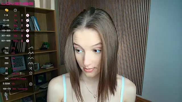 Snapshot of LianneBynon chatting on 07-09-26, 09:24 LianneBynon online show from 07-09-26, 09:24