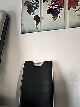 Snapshot of bobo672 chatting on 03-09-26, 07:23 bobo672 online show from 03-09-26, 07:23