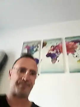 Snapshot of bobo672 chatting on 03-10-26, 07:02 bobo672 online show from 03-10-26, 07:02