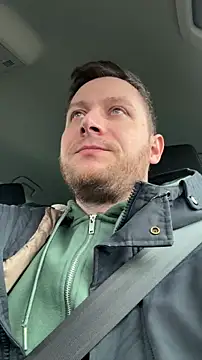 Snapshot of LubasOriginMen chatting on 02-18-26, 11:50 LubasOriginMen online show from 02-18-26, 11:50