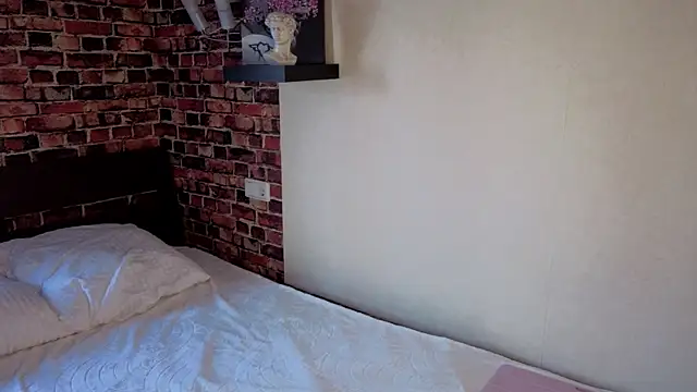 Lollyops online show from 04-17-26, 02:03