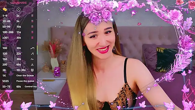 Snapshot of JasminUqueen chatting on 05-16-26, 02:19 JasminUqueen online show from 05-16-26, 02:19