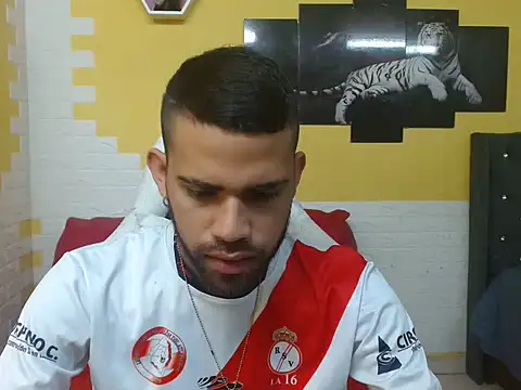 Snapshot of chacorta_ chatting on 04-30-26, 01:17 chacorta online show from 04-30-26, 01:17