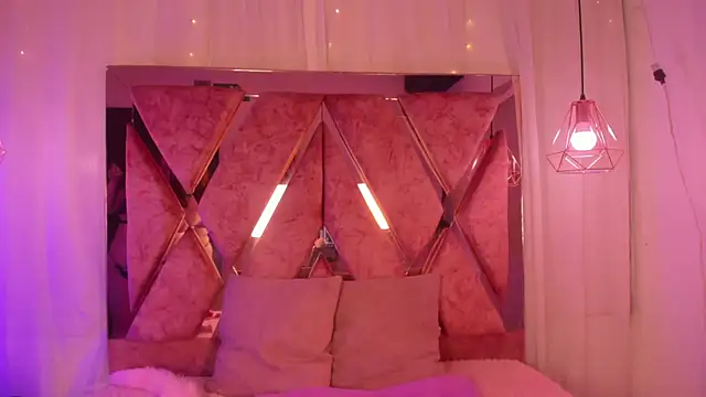 shantal cooper  online show from 02-11-26, 08:36